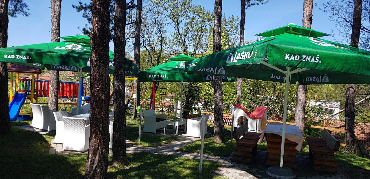 Restoran&Motel And Apartmants Lovacka Prica Tesanj ภายนอก รูปภาพ