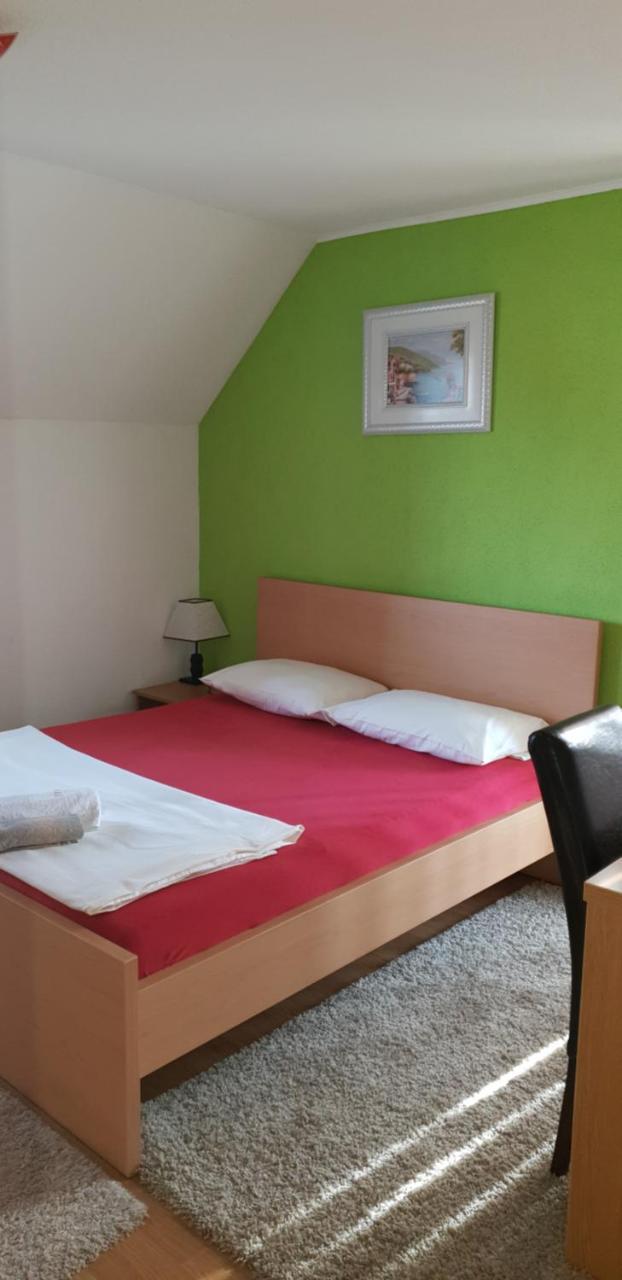 Restoran&Motel And Apartmants Lovacka Prica Tesanj ภายนอก รูปภาพ